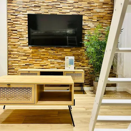 Cosy Hyper Centre